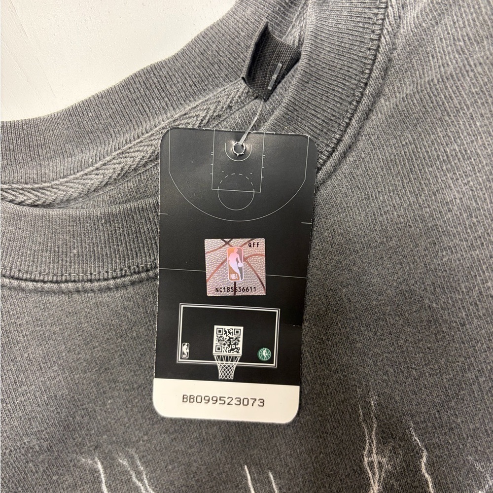 NBA Milwaukee Bucks Gray Long Sleeve T-Shirt - Picture 6 of 6